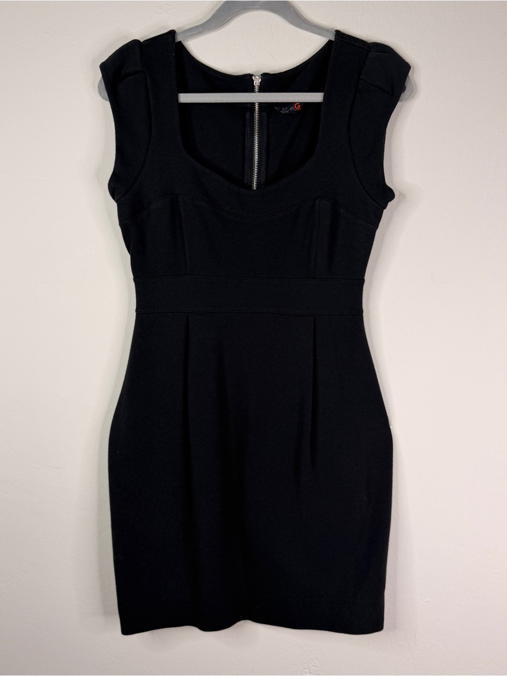 Guess G by Guess Black Sheath Mini Dress Sweetheart Neck Size L